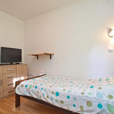 Holiday home Snjezana *