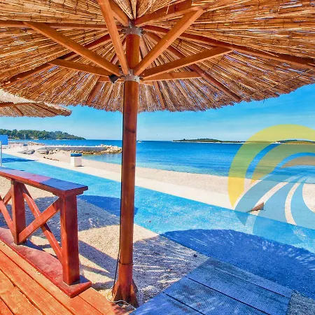 Holiday home Snjezana *