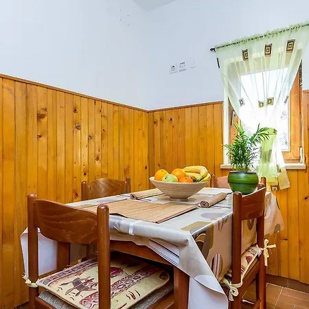 Snjezana Holiday home *