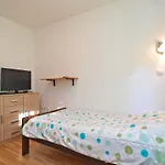 Semesterbostad House Snjezana *