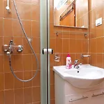 Semesterbostad House Snjezana Štinjan